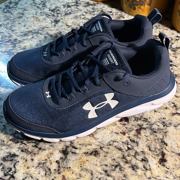 UNDER ARMOUR♦️CHARGED ASSERT RUNNING SHOE - Picture 4 of 14